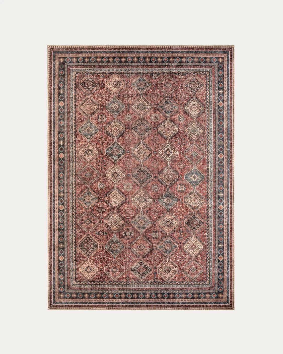 KNOT HOME Ornate Border Diamond Pattern Carpet